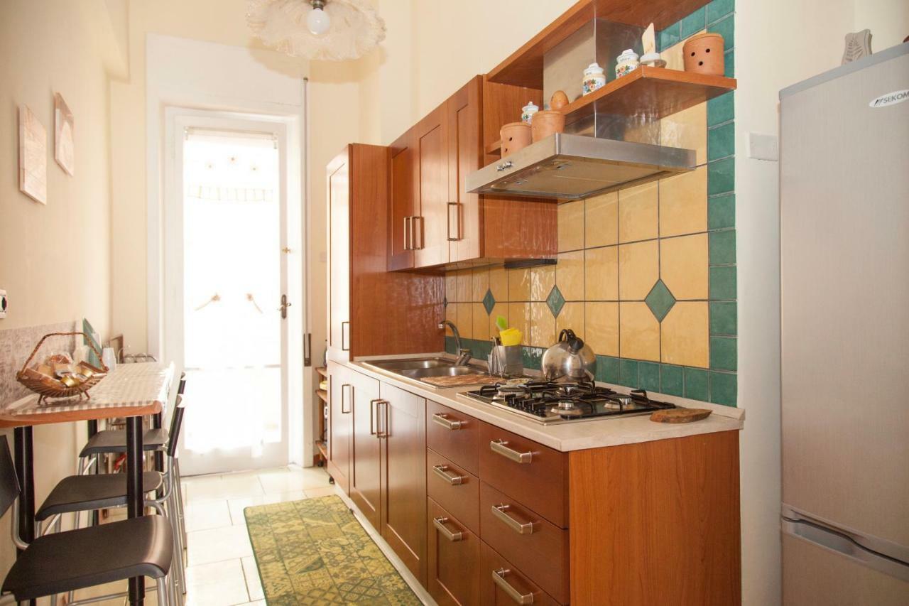 Casa vacanze Maman Suite, Center Near Molo Beverello *