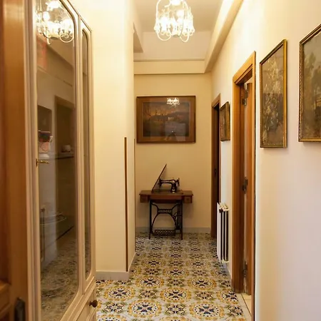Maman Suite, city center near Molo Beverello Napoli Esterno foto