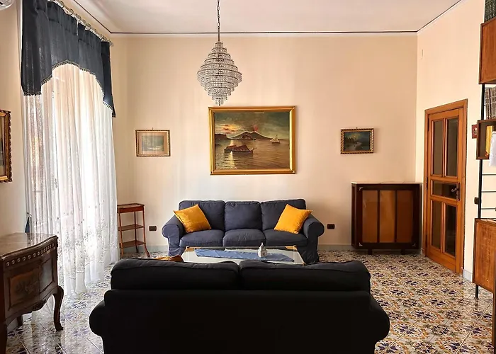 Maman Suite, City Center Near Molo Beverello
