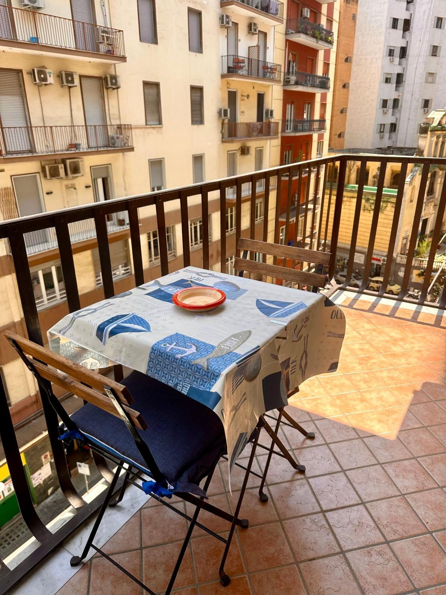 Maman Suite, Center Near Molo Beverello Casa de Férias Nápoles